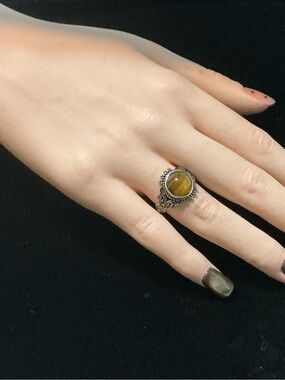 Adjust. Tiger Eye ring